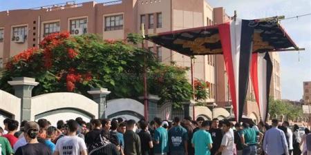 وفاة مراقب بالثانوية الأزهرية داخل لجنة امتحانات بالغربية إثر أزمة قلبية مفاجئة