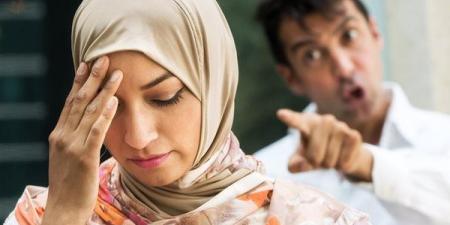 هل يجوز إجبار الزوجة على قطع الرحم؟ رد حاسم من الإفتاء