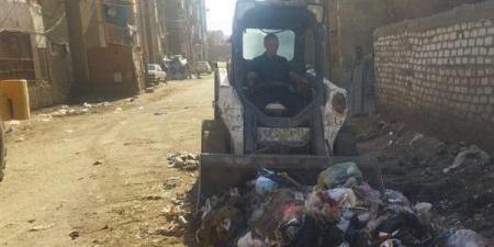 محافظ أسيوط: تكثيف حملات النظافة ورفع المخلفات لتحسين المظهر الحضاري بأبوتيج