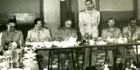 وزير الدفاع يتقدم الجنازة العسكرية للفريق السيد حمدي قائد قوات الدفاع الجوي الأسبق
