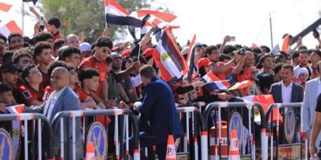 استقبال جماهيري لمنتخب مصر بعد إنجاز كأس العالم.. "رجالة الفراعنة شرفونا"