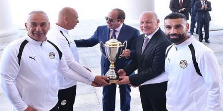أول تعليق من حسام حسن على تكريم الرئيس السيسي