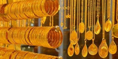 أخبار الاقتصاد اليوم: ارتفاع سعر الدولار بالبنوك والذهب بالصاغة.. بدء صرف مرتبات شهر يوليو 2026 بالزيادة الجديدة غدًا.. و19 مليار جنيه قيمة التداول بالبورصة خلال جلسة الأحد