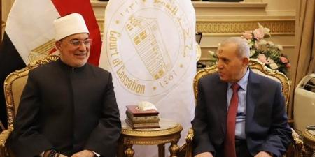 رئيس محكمة النقض يشيد بدور دار الإفتاء في نشر صحيح الدين وتعزيز الوعي الرشيد