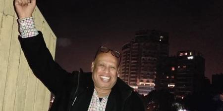 خالد محمود.. حلم الجنوبي وصحافة الإنسان.. حين تروي صاحبة الجلالة حكايات البشر من الصعيد الجواني إلى مأساة قطار العيد.. ومن سجون مانديلا إلى قصور الأميرة ديانا
