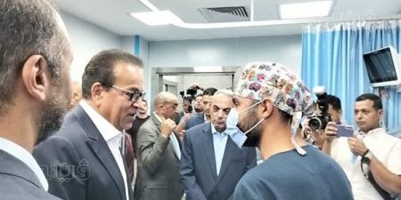 وزير الصحة يتفقد مشروع تطوير مستشفى الأورام بالإسماعيلية (صور)