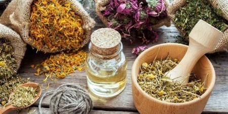 علاج الحموضة بعادات بسيطة وأطعمة وأعشاب طبيعية