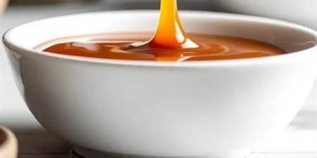 طريقة عمل صوص الكراميل في المنزل بمذاق غني بمكونات بسيطة