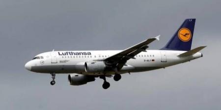 لوفتهانزا تحذر من ضغوط على الأرباح مع ارتفاع تكاليف الوقود