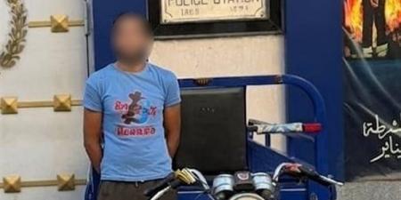 "إلقاء حذاء وسب في الشارع"، سائق تروسيكل يعتدي على سيدة بالإسكندرية