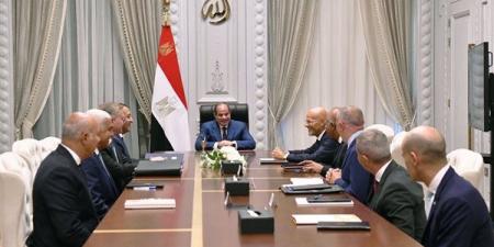 رئيس إيني: تنفيذ برنامج استثماري في مصر يستهدف حفر واستكشاف 230 بئرا