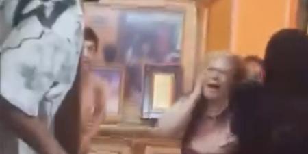 الحقوني من ولادي، صرخة أم في الستين تهز السوشيال ميديا (فيديو)