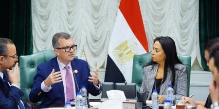 التخطيط والتضامن تبحثان توجيه الاستثمارات للفئات الأكثر احتياجًا