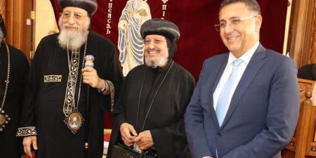 محافظ القليوبية يستقبل البابا تواضروس الثاني بالعبور
