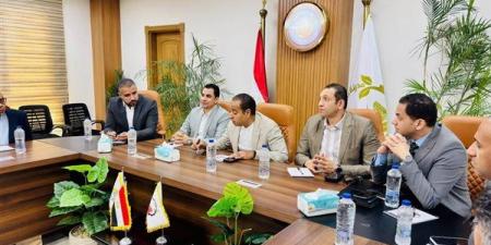الإسكان تبحث سرعة إنهاء إجراءات توفيق الأوضاع للأراضي بالمدن الجديدة