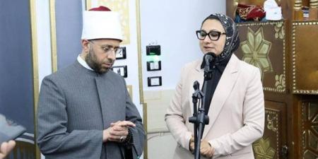 وزير الأوقاف ومحافظ الوادي الجديد يفتتحان 5 مساجد ويؤسسان لـ 5 أخرى بالطراز البيئي