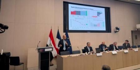 وزير الاستثمار يستعرض أمام ممثلي 200 شركة بباريس تطوير بيئة الأعمال بمصر