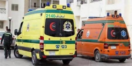 إصابة 6 أشخاص في حادث تصادم سيارتين بالتجمع