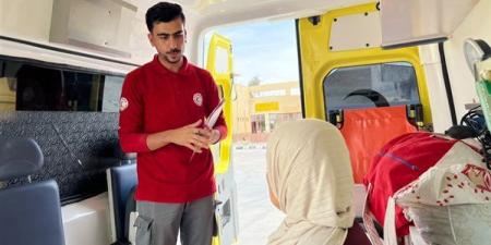 الهلال الأحمر المصري يستقبل الدفعة 89 من الجرحى والمرضى الفلسطينيين عبر معبر رفح