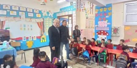 وكيل تعليم الإسماعيلية يتفقد مدارس القنطرة غرب لمتابعة انتظام الدراسة