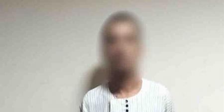 ضبط سائق بأسيوط بتهمة النصب على المواطنين بزعم العلاج الروحاني