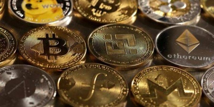 "بيتكوين"..
      هل
      تصل
      إلى
      100
      ألف
      دولار
      في
      2024؟