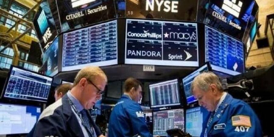 ارتفاع
      جماعي
      لوول
      ستريت
      بدعم
      تباطؤ
      التضخم
      وتزايد
      رهانات
      خفض
      الفائدة