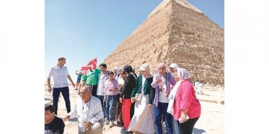 وزارة
السياحة
والآثار
تنظم
رحلة
سياحية
لأوائل
الثانوية
العامة