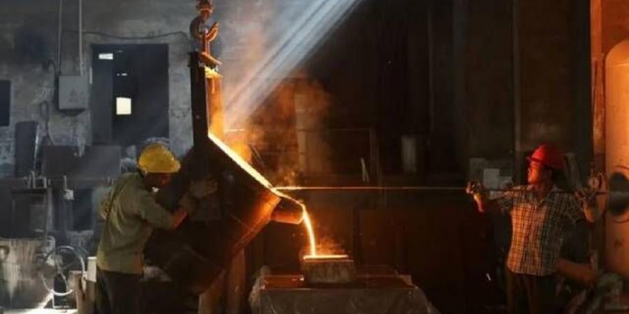 خام الحديد يقترب من أعلى مستوياته مدفوعاً بالطلب الصيني