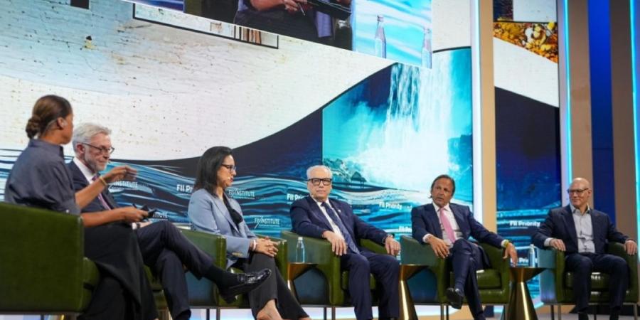 قمة أولوية ميامي تختتم أعمالها بعقد جلسات
حول استراتيجيات الاستثمار والتوجه الاقتصادي