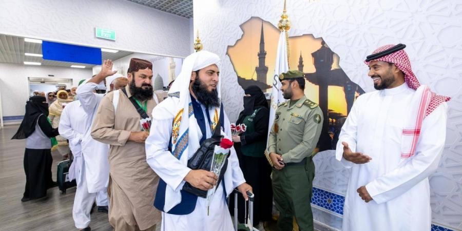 وصول أولى رحلات مستفيدي مبادرة «طريق مكة» من باكستان