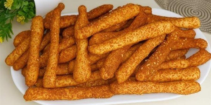 طريقة عمل البقسماط بالجبنة الرومي، لذيذ وسهل التحضير