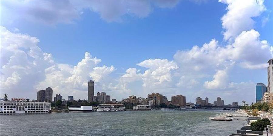 طقس الإثنين، رطوبة وحرارة مرتفعة وأمطار خفيفة