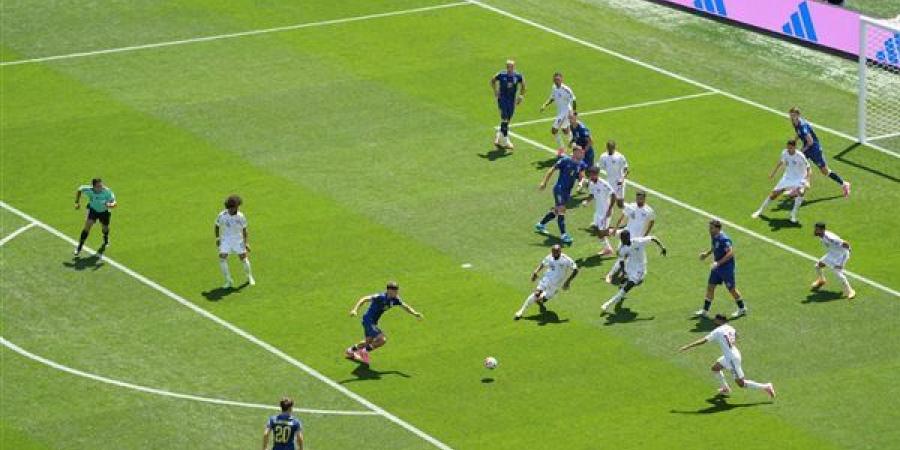 كأس العالم، البوسنة يتقدم على قطر 1/2 في الشوط الأول