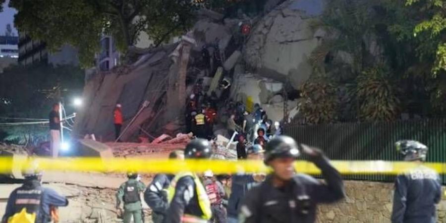 زلازل فنزويلا العنيفة تخلف 164 قتيلاً وإغلاق مطار العاصمة