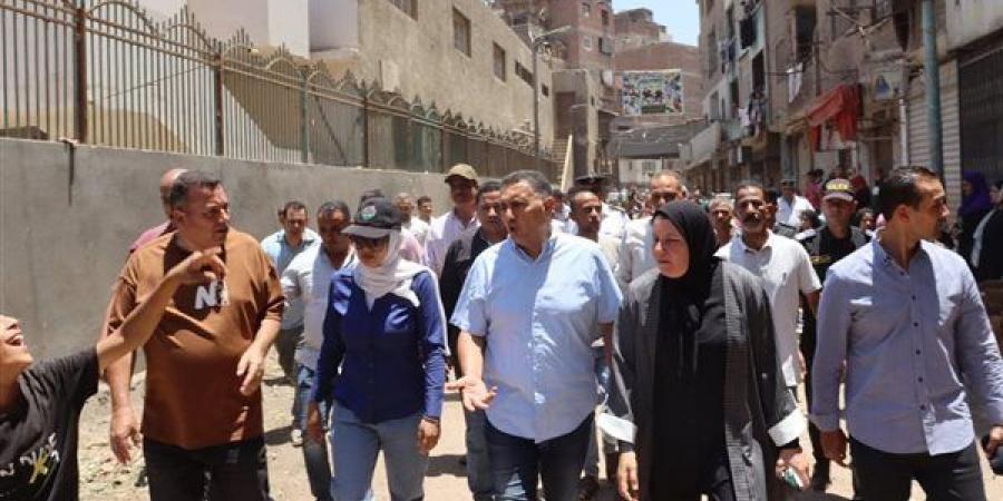 محافظ القليوبية يتابع إزالة الأسواق العشوائية في بهتيم