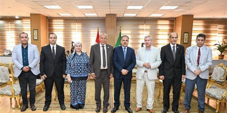 محافظ الشرقية يستقبل وفد مدارس ساكسوني الزراعية التكنولوجية