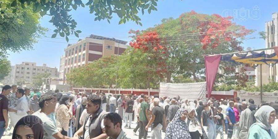 نماذج استرشادية في امتحان الإنجليزي لطلاب الثانوية العامة 2026