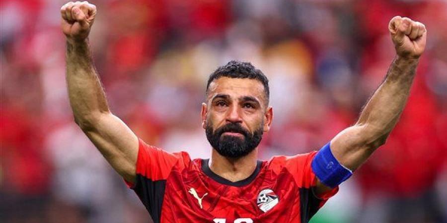 استقبال خاص من جماهير منتخب مصر لـ محمد صلاح قبل المران الرئيسي (فيديو)
