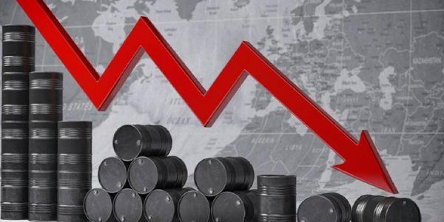 أسعار النفط تتراجع عالميا وسط تبادل الضربات بين الولايات المتحدة وإيران