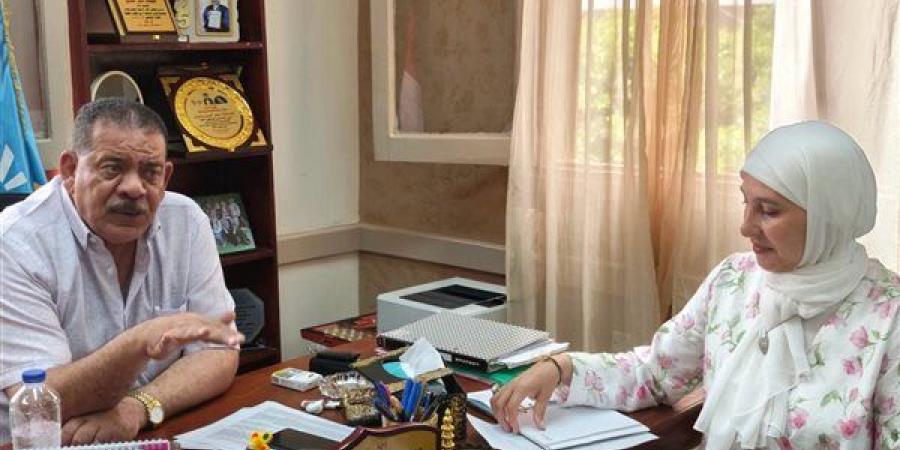 إدارة شرق الإسكندرية التعليمية تبحث إجراءات عقد امتحانات الدور الثانى لصفوف النقل
