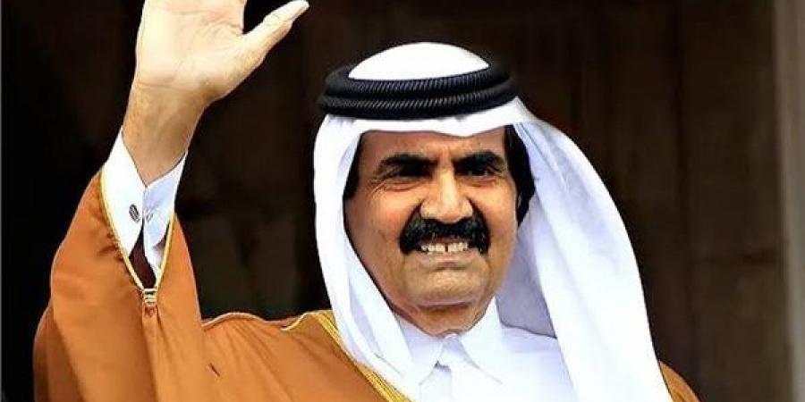 أداء صلاة الجنازة على الشيخ حمد بن خليفة آل ثاني والد أمير قطر (فيديو)