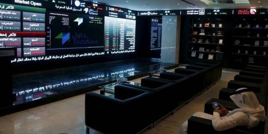 ملكية الأجانب بسوق الأسهم السعودية تتراجع 184.72 مليون دولار خلال أسبوع