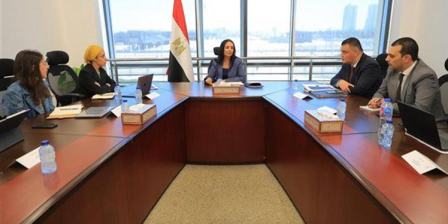 وزيرة التضامن تستعرض خطة تطوير صندوق رعاية المسنين