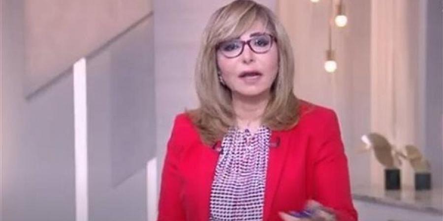 انتي مركزة معاهم، أبو ريدة يحرج لميس الحديدي بسبب سؤالها عن رخصة الزمالك (فيديو)