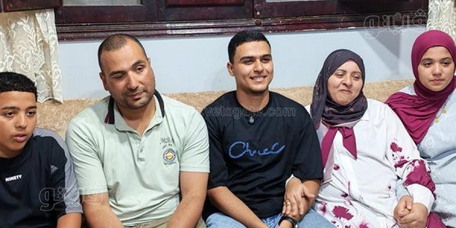 حسين محمد التاسع على الجمهورية بالثانوية العامة: سجدت لله بعد سماع النتيجة وحلمي الالتحاق بهندسة البترول (فيديو)