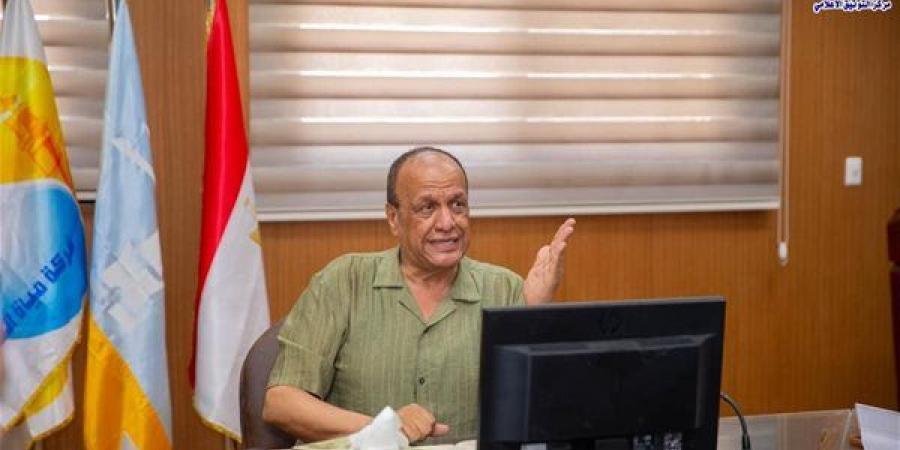رئيس مياه الإسكندرية يناقش سبل تعزيز كفاءة منظومة المشتريات