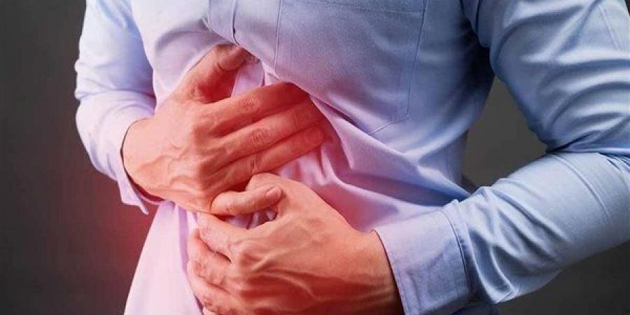 3 فيتامينات نقصهم بالجسم يسبب أعراض القولون العصبى