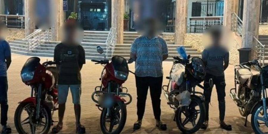 استعراضات بالدراجات النارية في زفاف بالمحلة تنتهي بضبط 5 سائقين