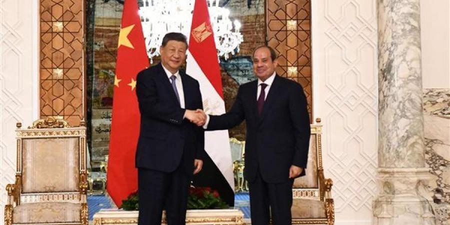 الرئاسة في أسبوع.. السيسي يبحث مع رئيس الصين تعزيز الشراكة الاستراتيجية.. يؤكد لـ ولي عهد السعودية أمن المملكة والدول العربية امتداد للأمن القومي المصري.. يوجه خطابا لرئيسة وزراء إيطاليا